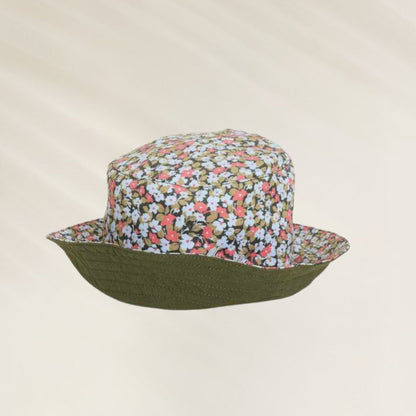 Chapéu Reversível Maaji com Dupla Face em estampas florais e cor sólida, ideal para dias ensolarados