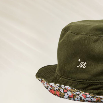 Chapéu Reversível Maaji com Dupla Face em verde e estampa floral colorida para proteção solar