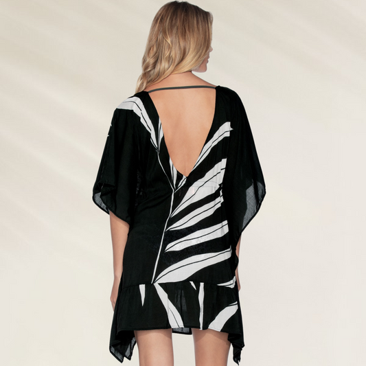 Kaftan Curto Estampado Maaji preto com estampas brancas e decote profundo nas costas