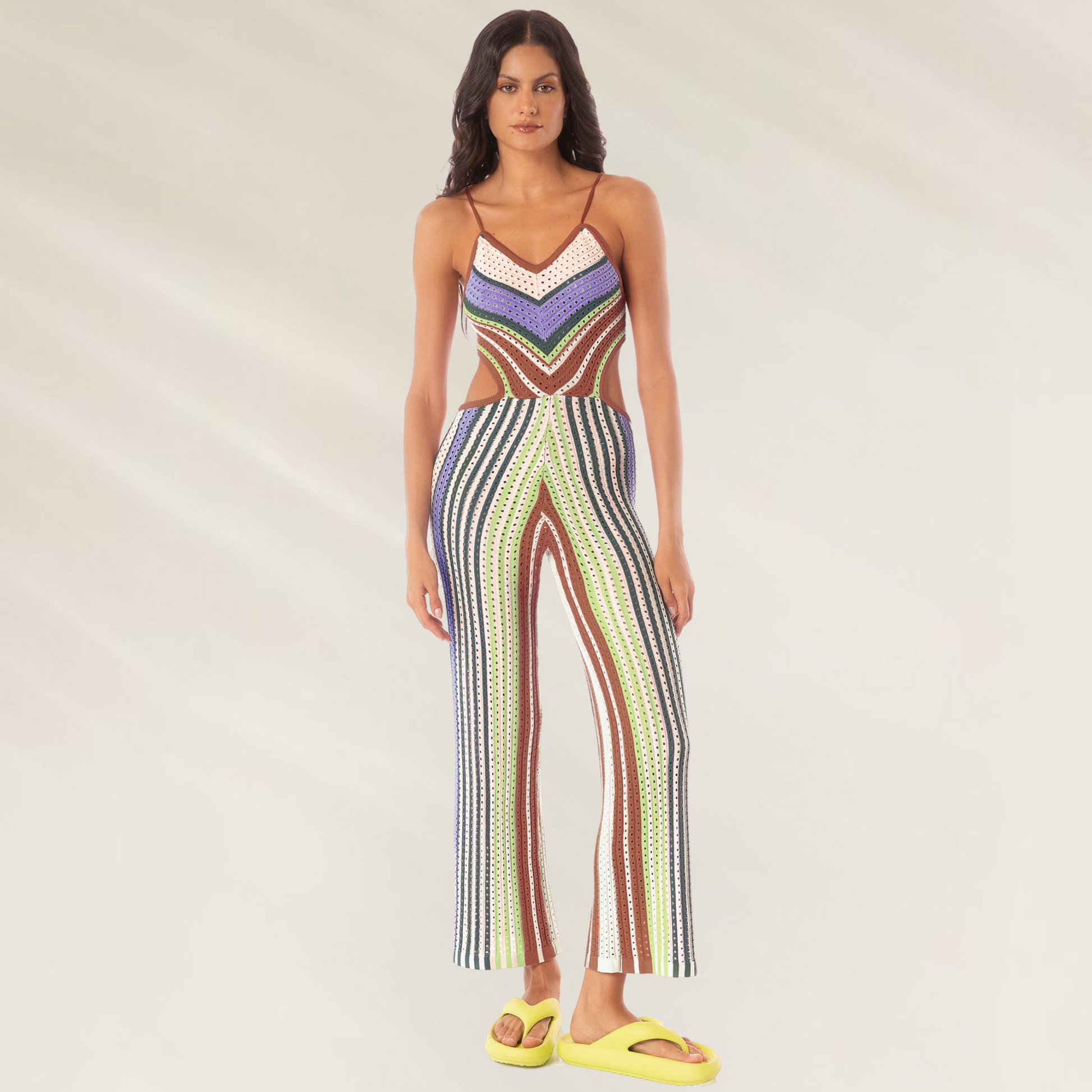 Macacao Maaji em crochet Roman Stripe Leave com estampa colorida e design moderno para o verão