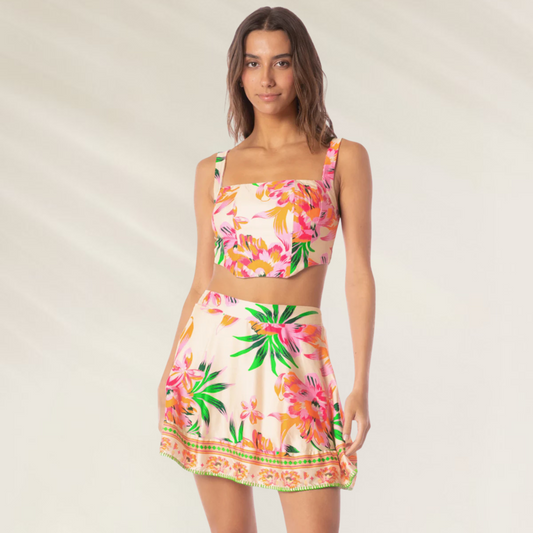 Vestido de Praia Mini Elegância Maaji curto com estampa floral em tons de rosa e verde