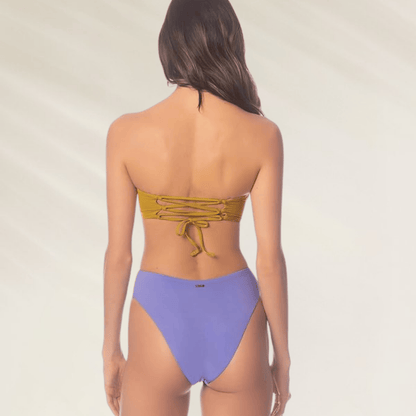 Triquíni Maaji com parte de cima amarela e parte debaixo roxa, design elegante e alças ajustáveis