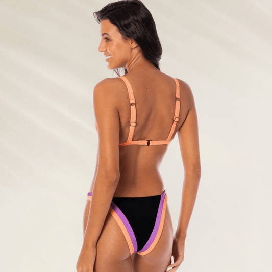 Cueca de biquíni Maaji com cores vibrantes e design moderno para conforto na praia