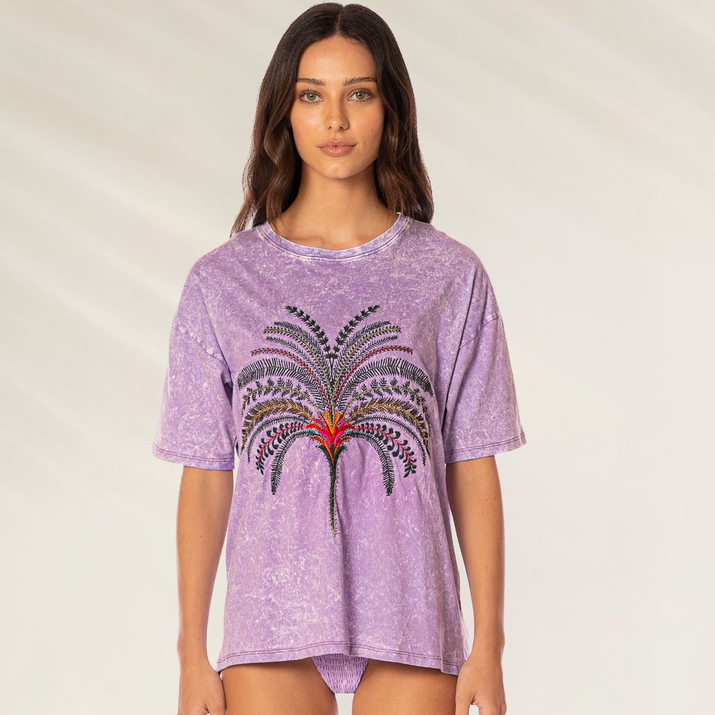 T-Shirt Lavender Azalea da Maaji com estampa floral vibrante em tons de lavanda