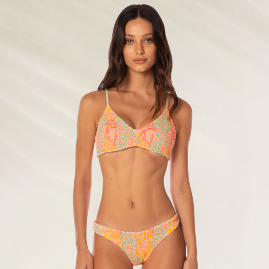 Top de Biquíni Arabian Nights Liberties com estampa colorida e alças finas, ideal para o verão