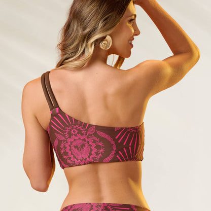 Top de Biquíni Assimétrico Raízes da Alvorada com estampa vibrante e alça única, ideal para verão