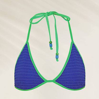 Top de Biquíni Balmy Azul e Verde com detalhes em franzido e amarração no pescoço.