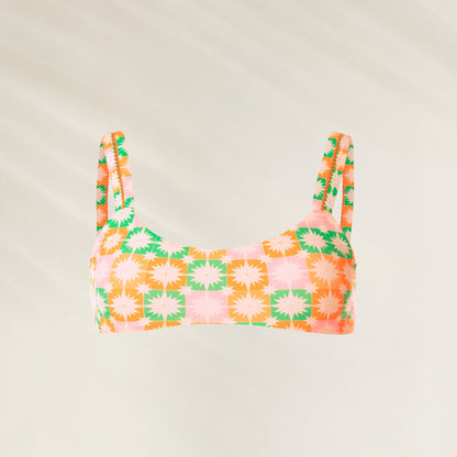 Top de Biquíni Reversível Tropical Tiles com estampa vibrante em tons de rosa, laranja e verde
