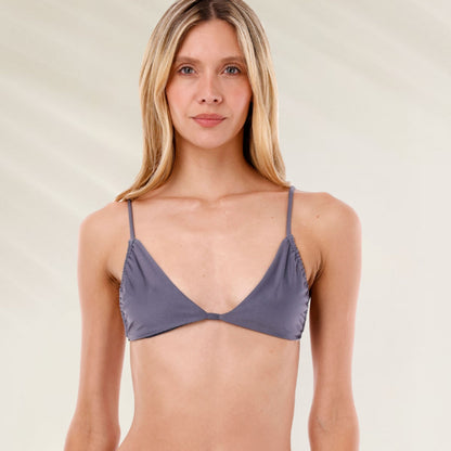 Top de Biquíni Triângulo Gray Blue da Malai com design elegante e alças ajustáveis