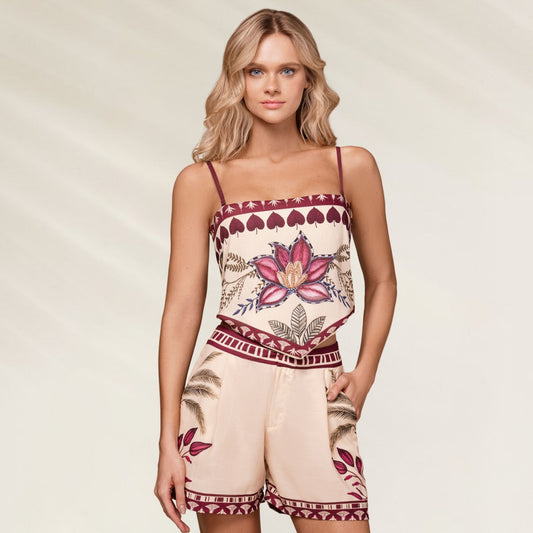 Top Mia Solasta Floral da Ola Azul com estampa vibrante e alças finas para um look elegante