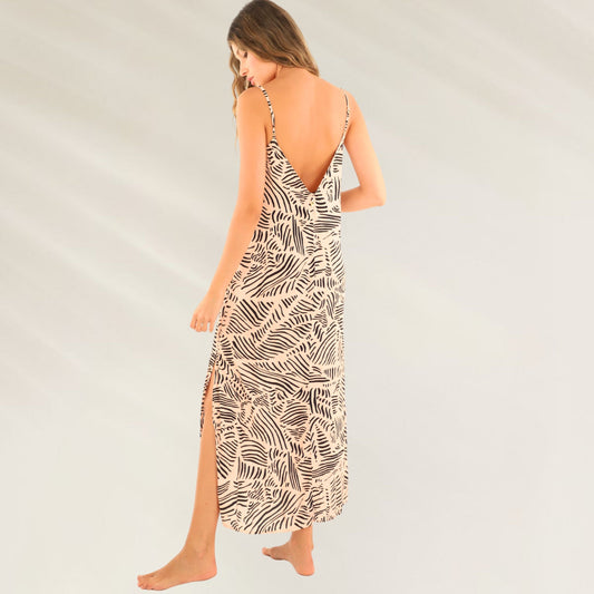 Vestido Comprido Decote V Malai com estampa de folhas e fendas laterais para um look elegante