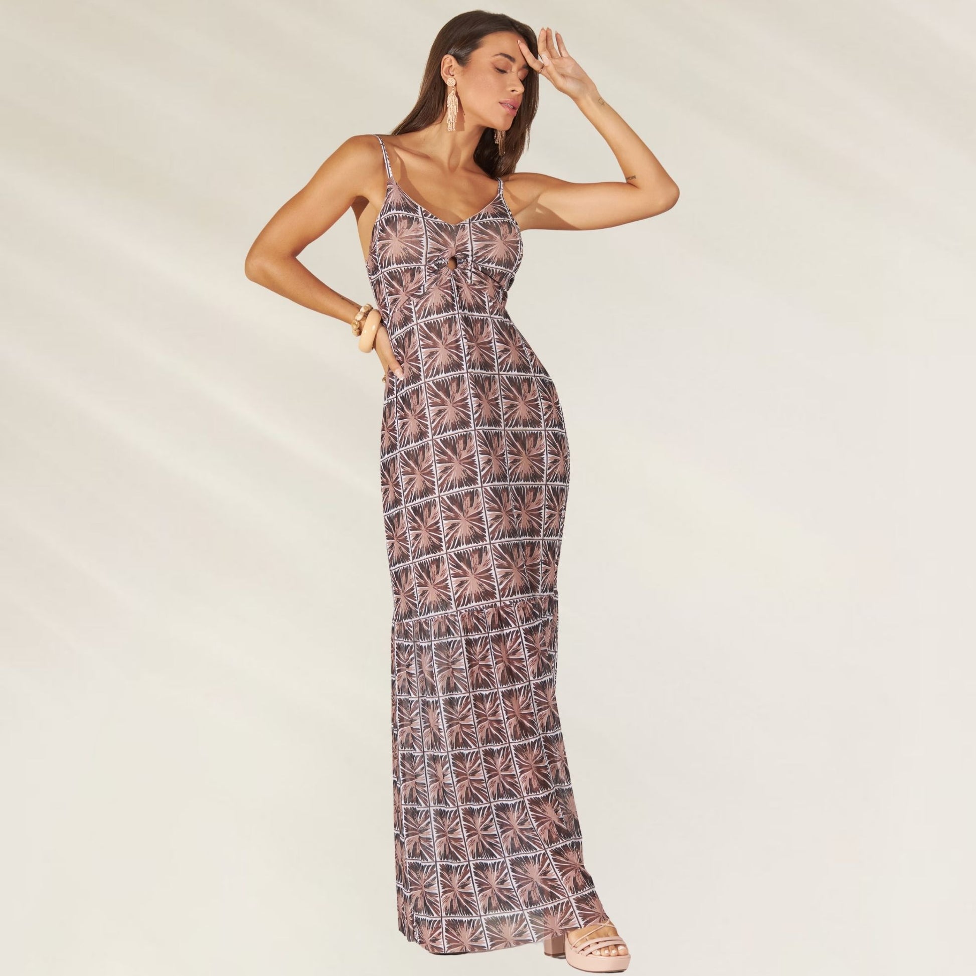 Vestido Comprido Estampado da Debrisa com alças finas e estampa floral elegante