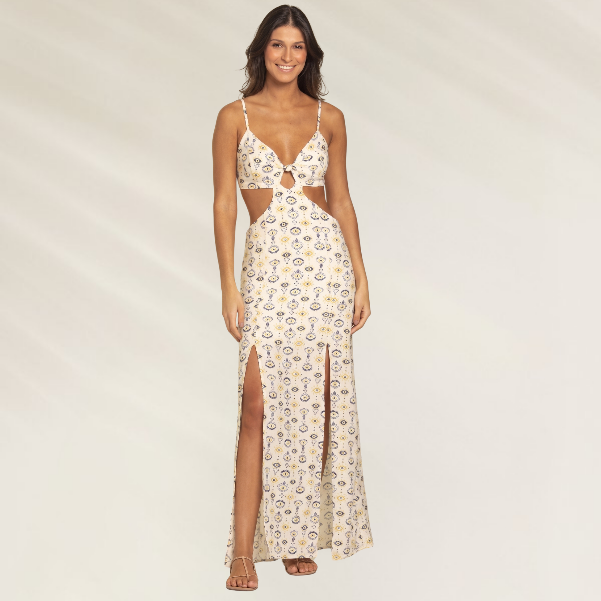 Vestido Comprido Mystical Olho Grego com detalhes em recortes e fenda para um look estiloso