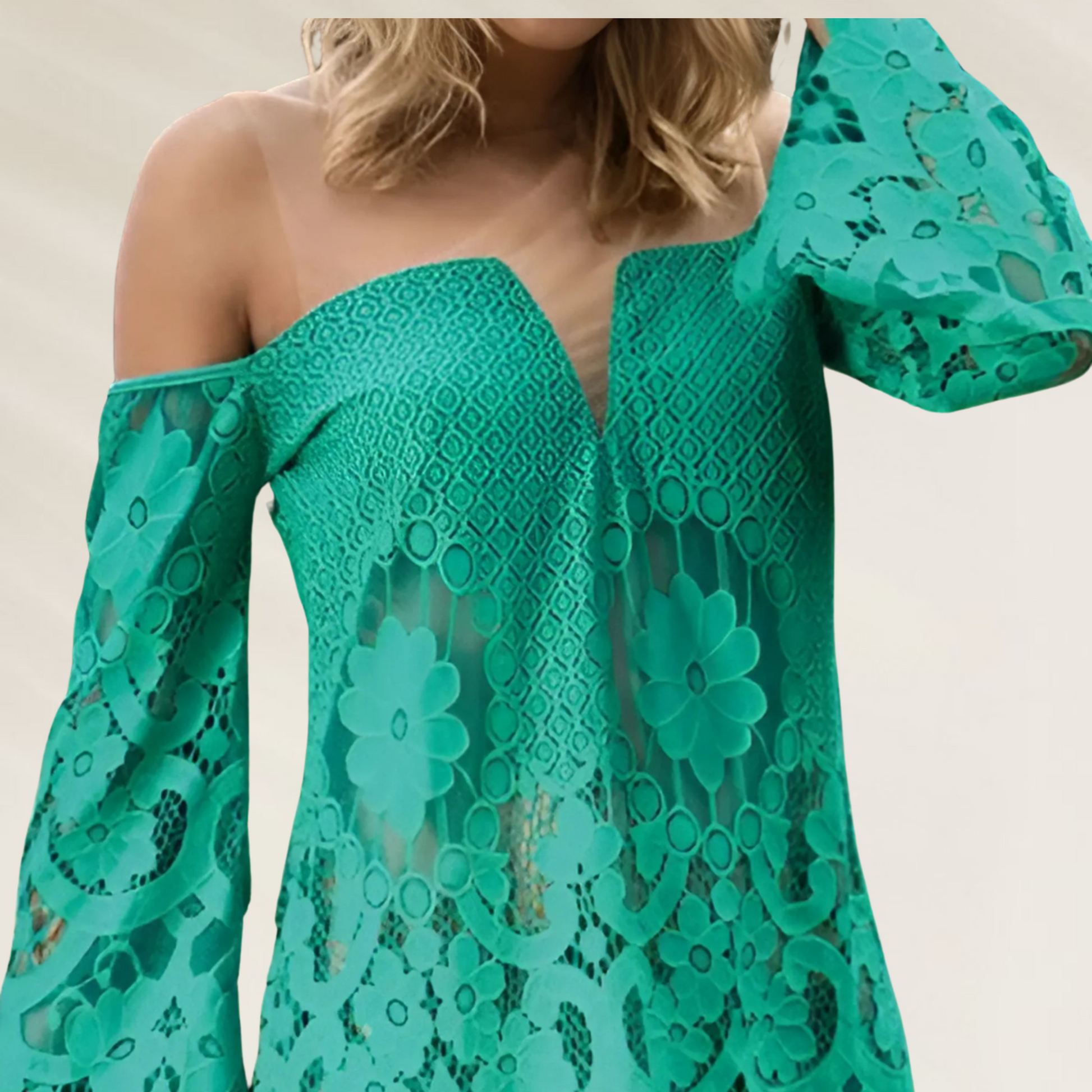 Vestido curto rendado Despi com decote em V e efeito Invisible Support em tom verde vibrante