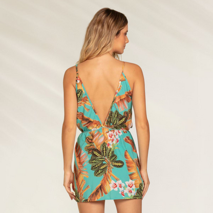 Vestido Curto Tropical Rivanna com Costas Abertas em estampa de folhas tropicais e flores coloridas