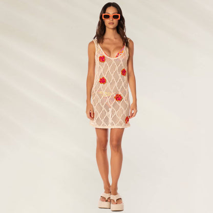 Vestido Curto Woven Garden Vacay da Maaji com flores e design leve ideal para o verão