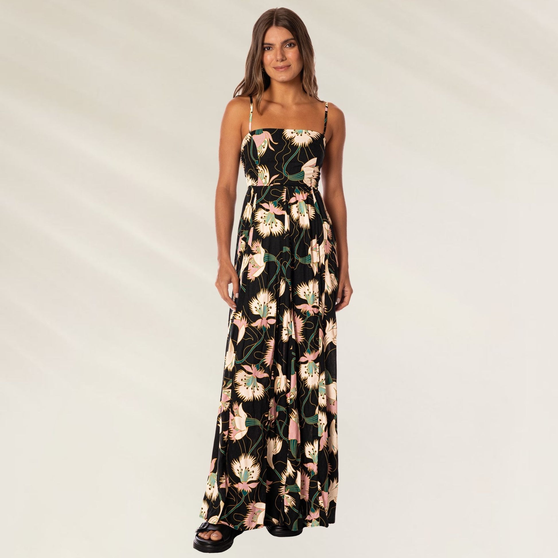 Vestido Longo Floral Dream da Maaji com estampa vibrante e alças ajustáveis para ocasiões especiais