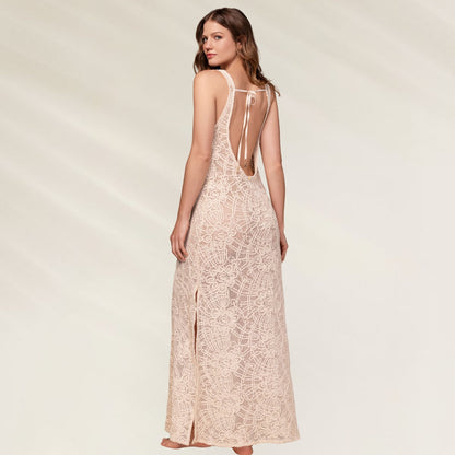 Vestido Longo Rendado Creme com costas abertas e detalhes elegantes da marca Ola Azul